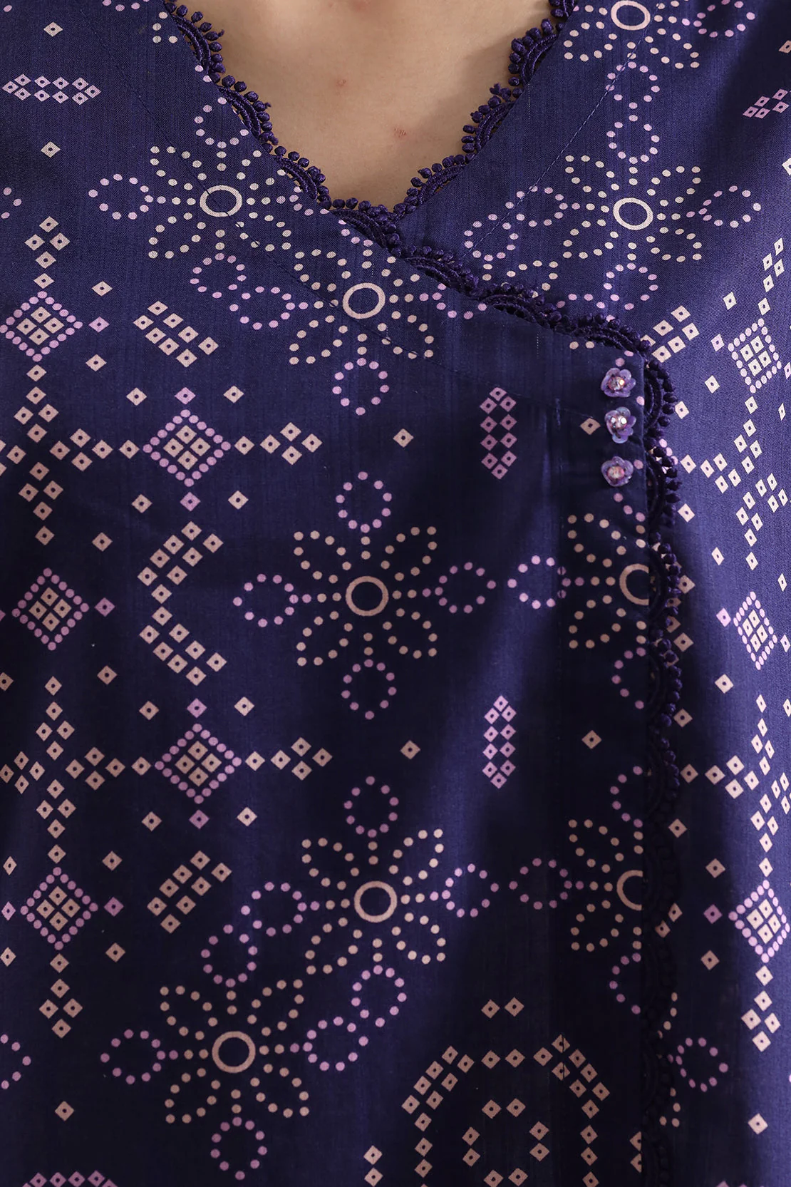 Unstitched Printed Self Strip Lawn 3 Piece - Image 4