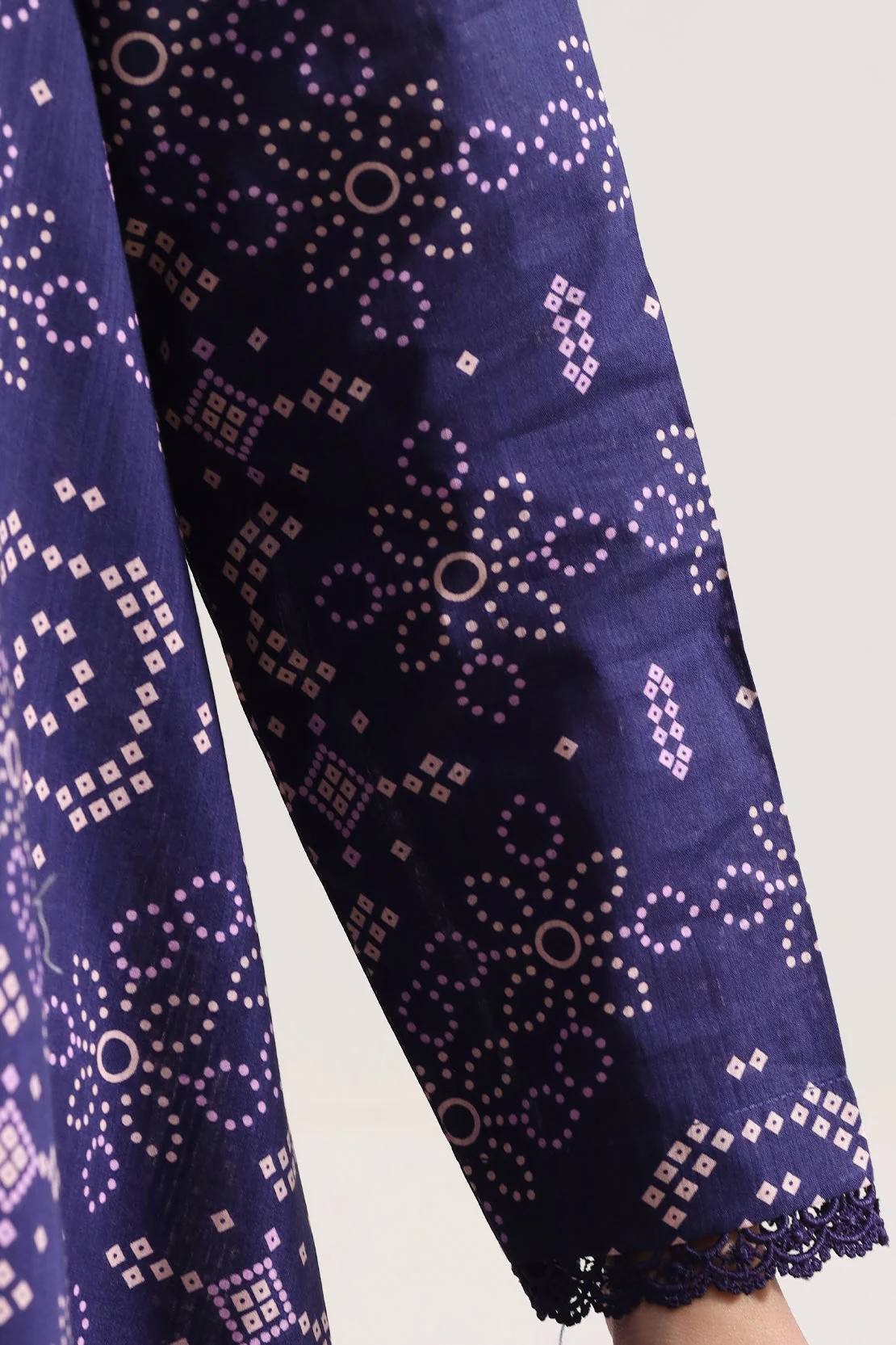 Unstitched Printed Self Strip Lawn 3 Piece - Image 5