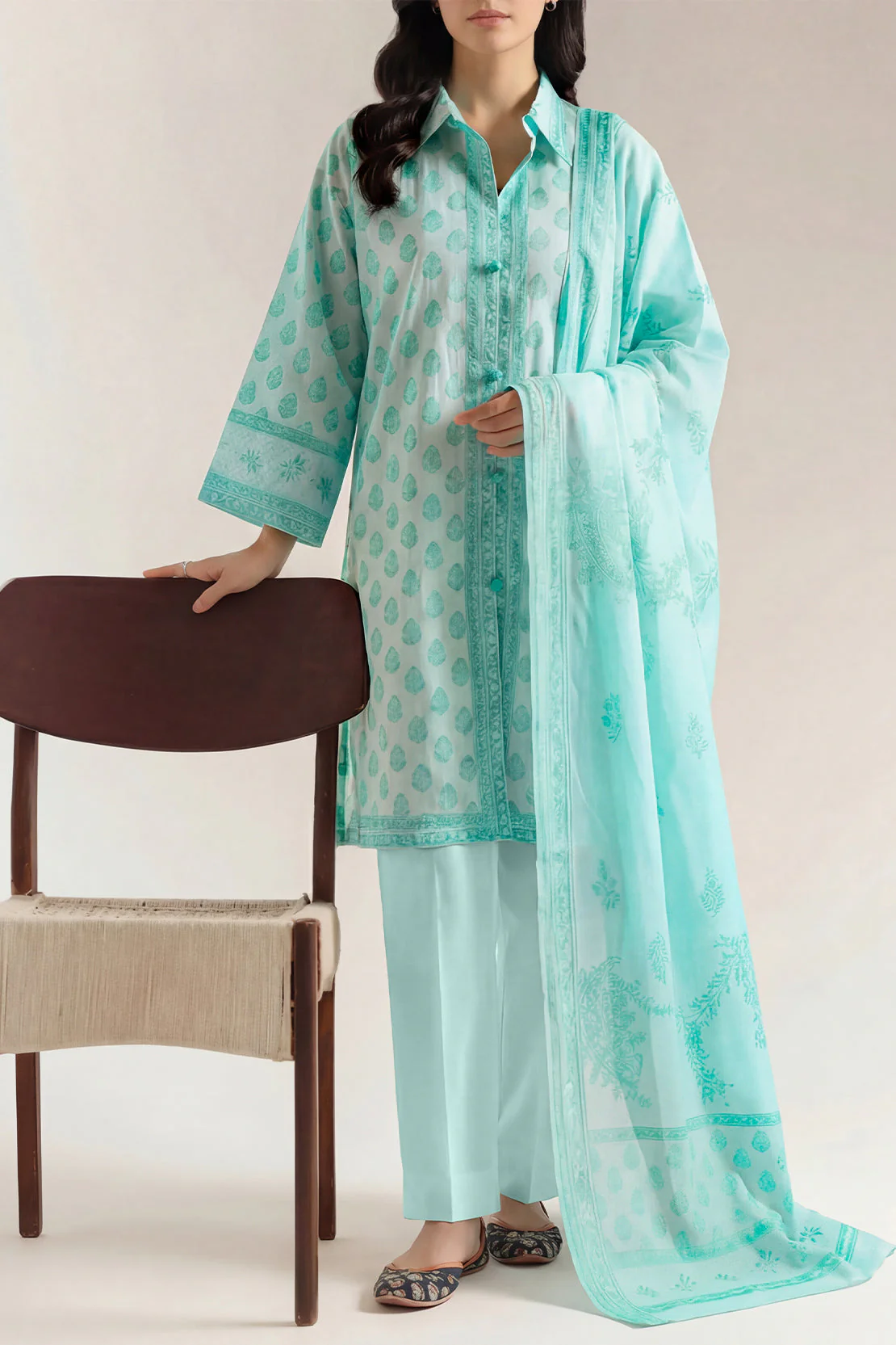 Unstitched Printed Self Strip Lawn 3 Piece - Image 2