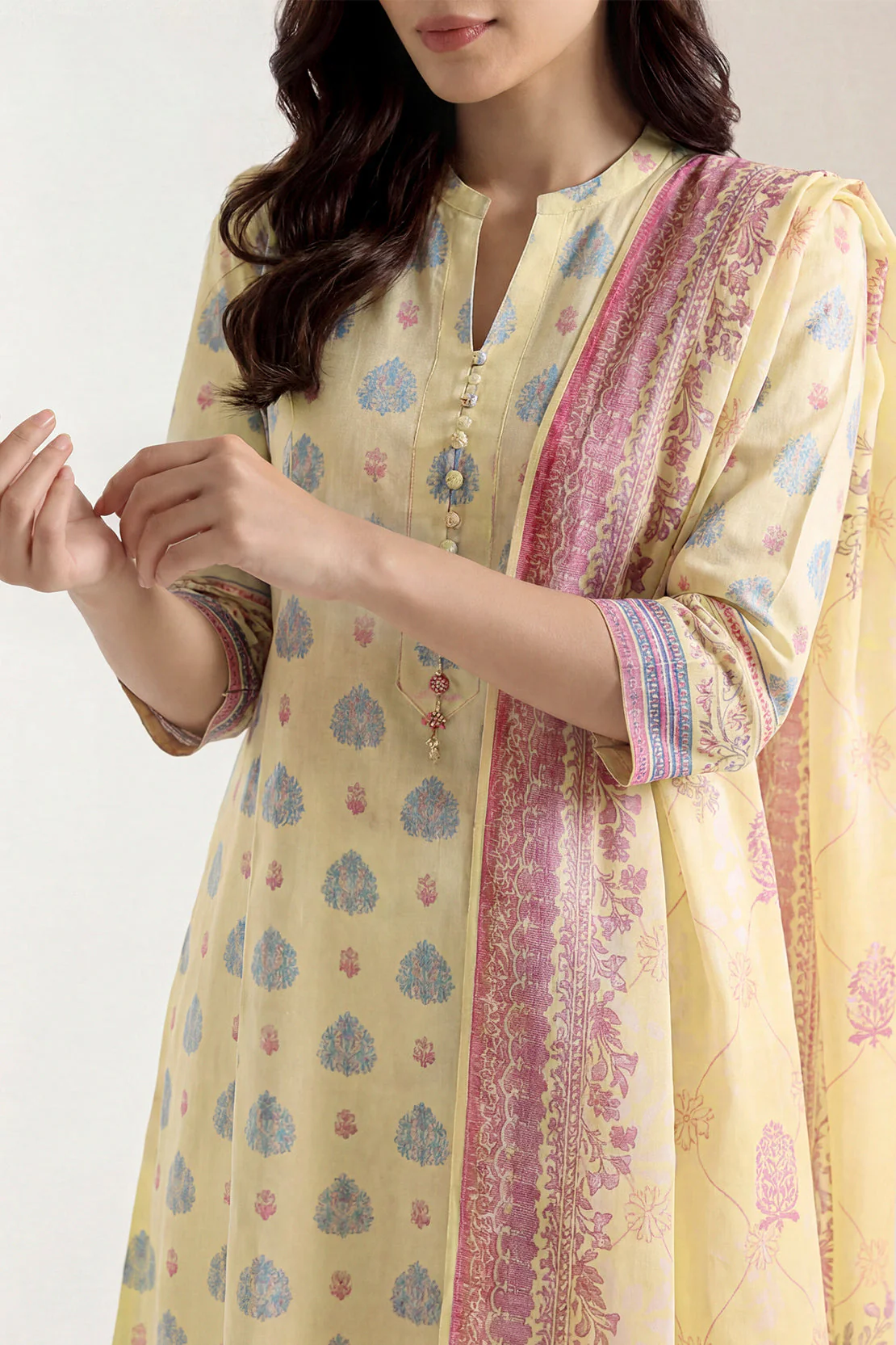 Unstitched Printed Self Strip Lawn 3 Piece - Image 2