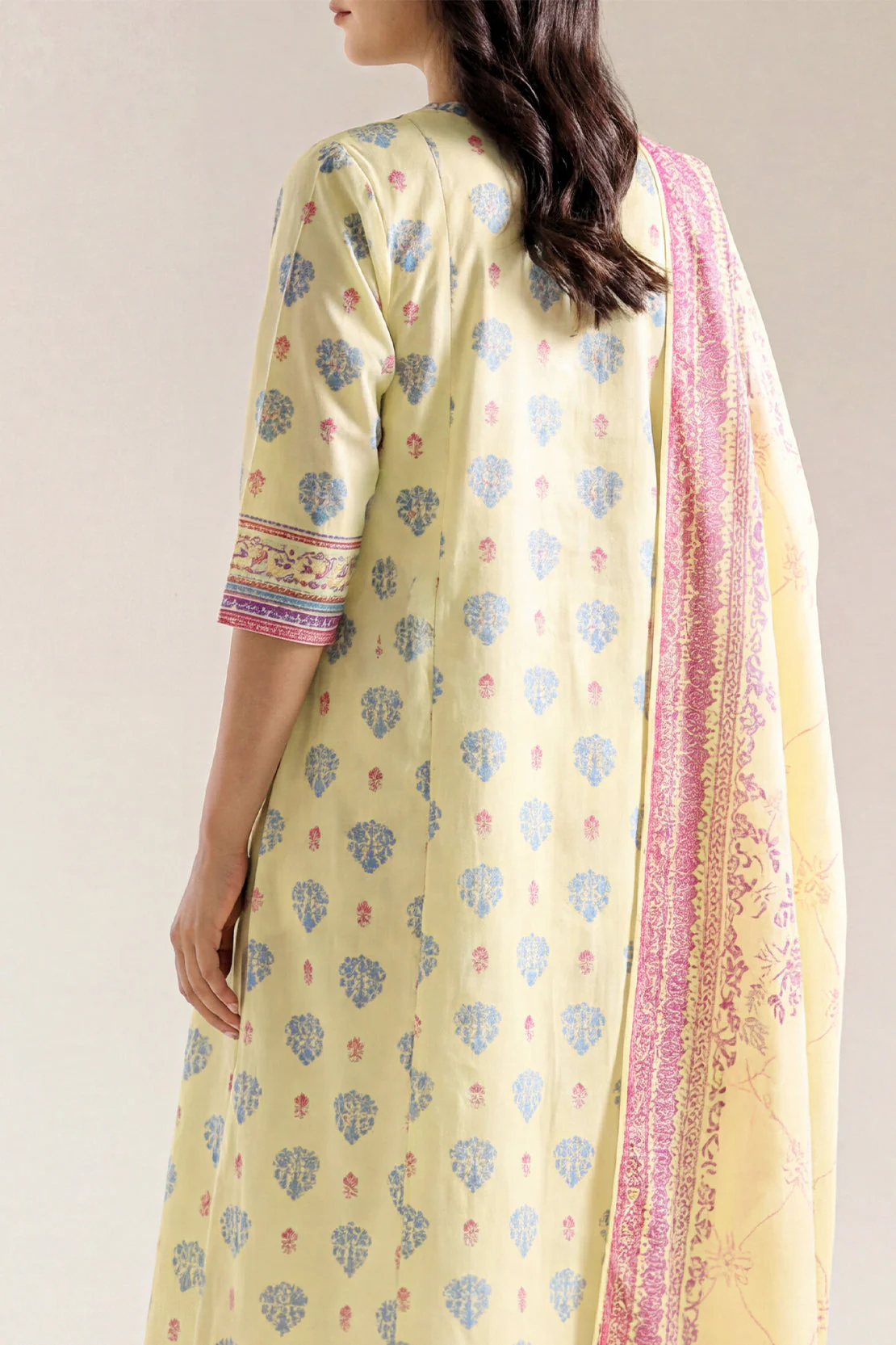 Unstitched Printed Self Strip Lawn 3 Piece - Image 4