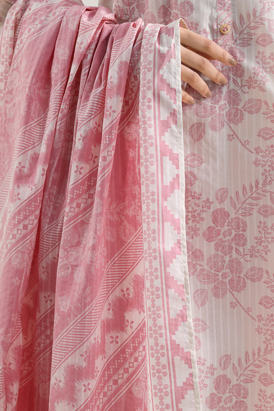 Unstitched Printed Self Stripe Lawn 3 Piece - Image 4