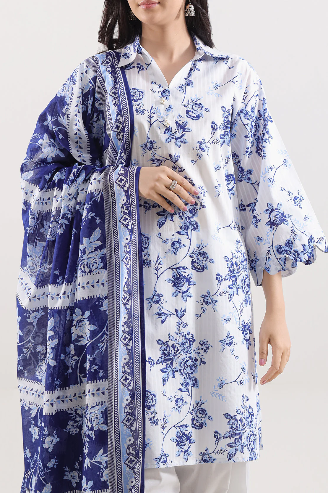 Unstitched Printed Strip Lawn 3 Piece - Image 3