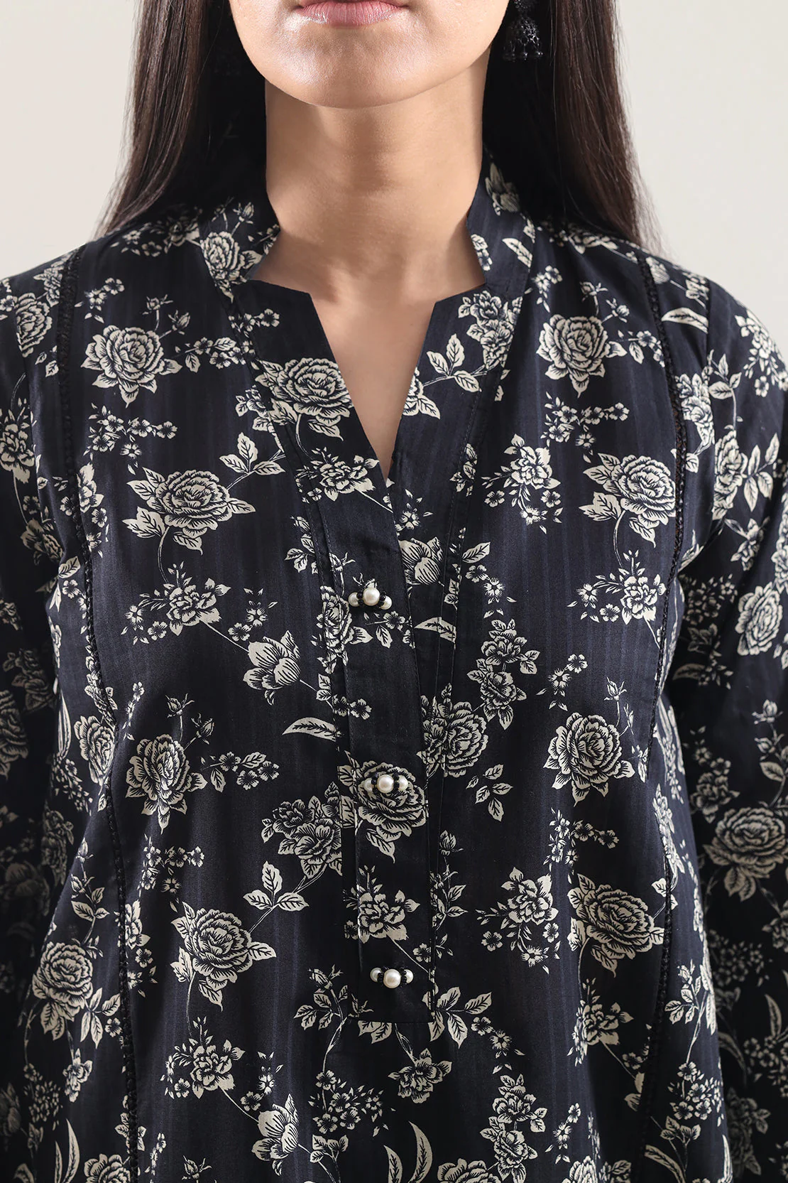 Unstitched Printed Strip Lawn 3 Piece - Image 4