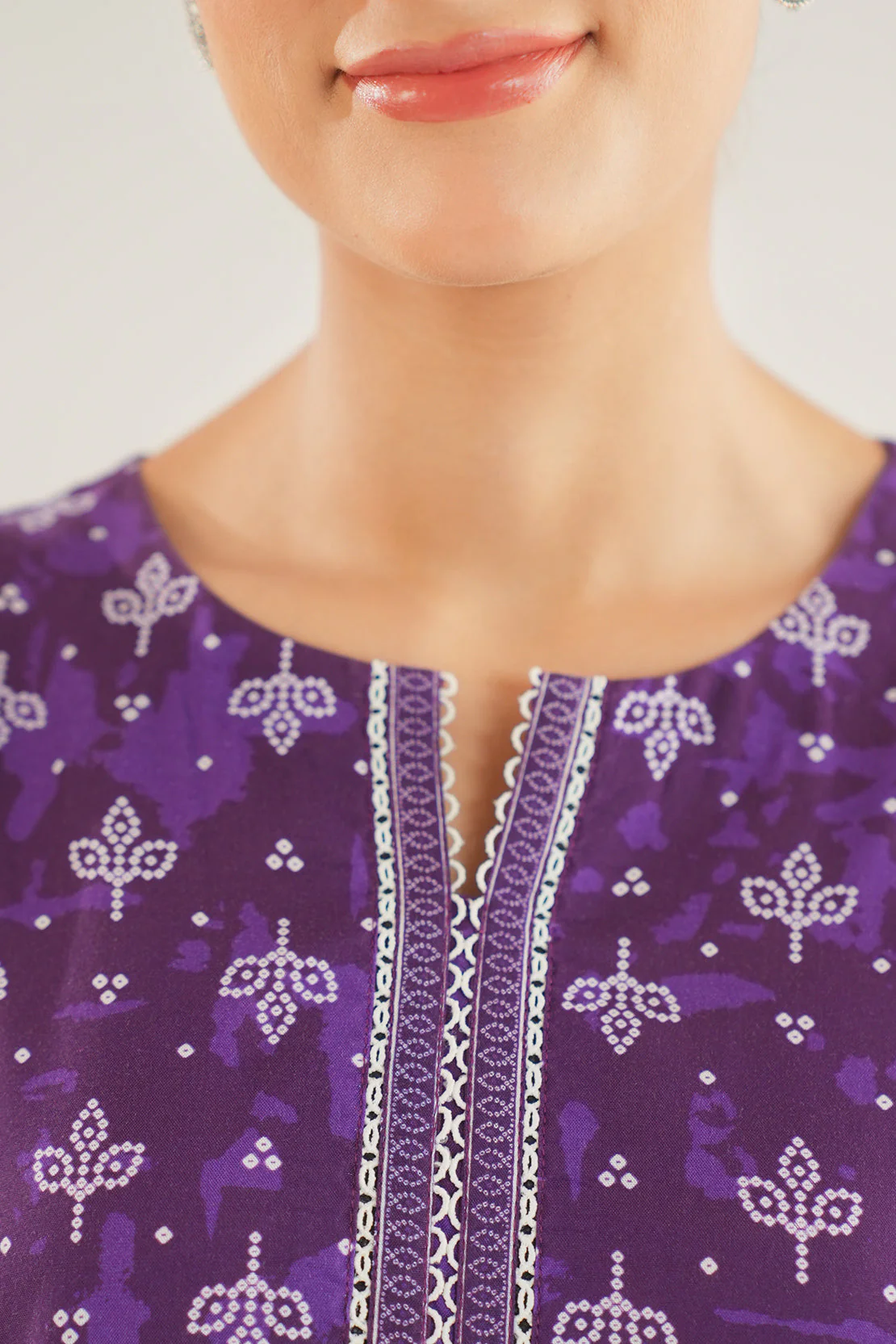 Unstitched Printed Viscose 2 Piece (Shirt/Trouser) - Image 4