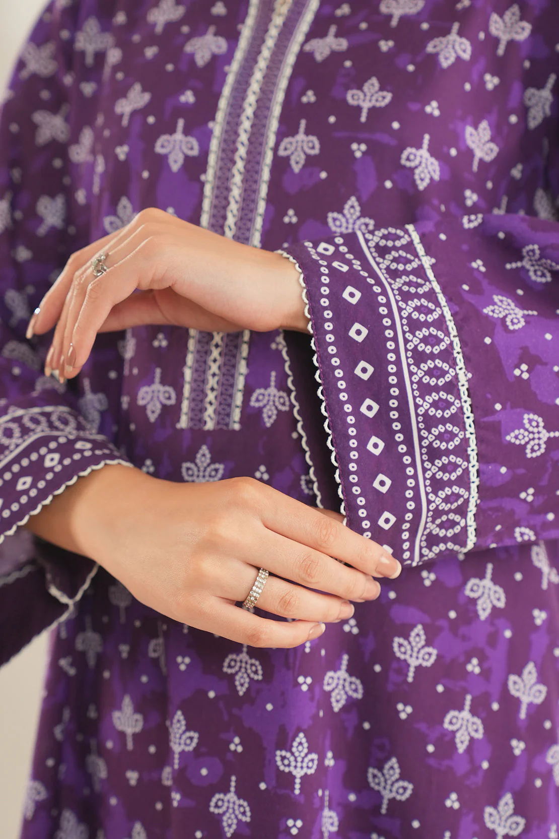Unstitched Printed Viscose 2 Piece (Shirt/Trouser) - Image 5