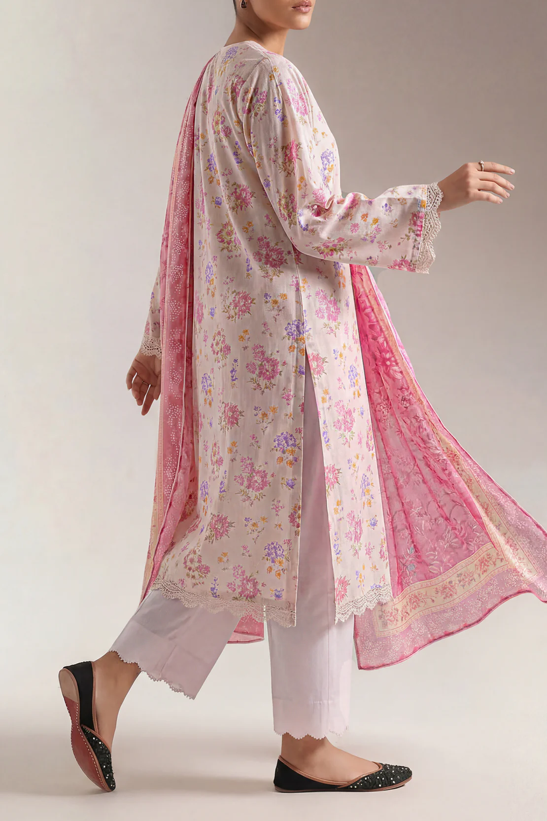 Unstitched Printed Warm Cotton 3 Piece - Image 3