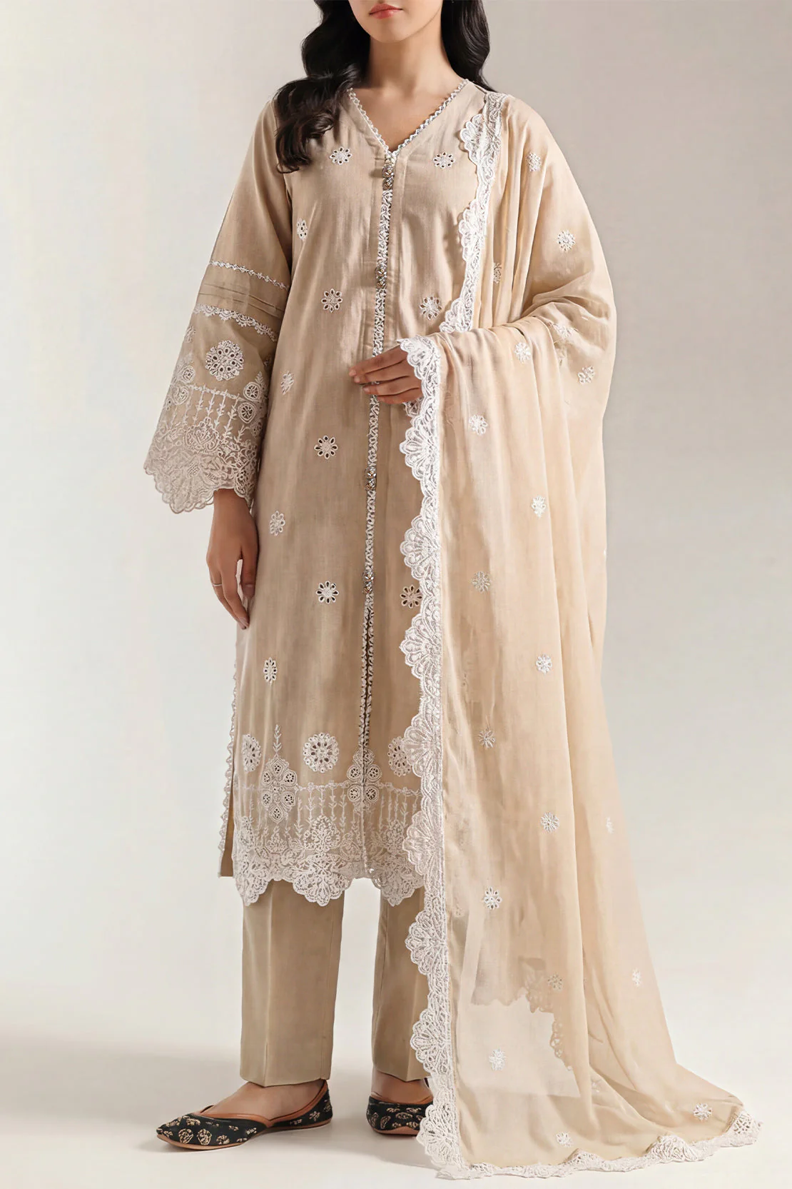 Unstitched Solid Embroidered Cambric 3 Piece Chiffon Dupatta - Image 2