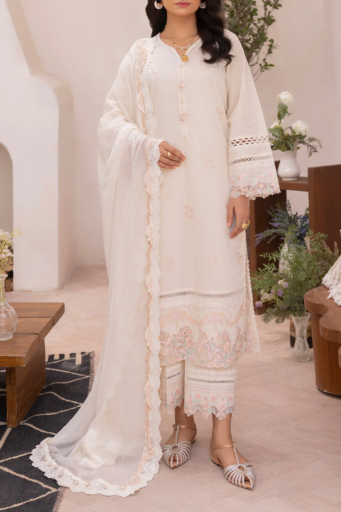 Unstitched Solid Embroidered Cambric 3 Piece With chiffon Dupatta
