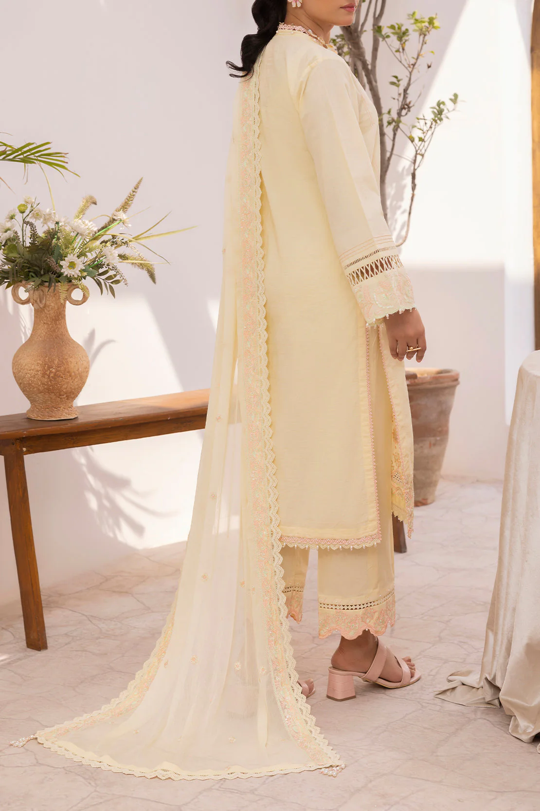 Unstitched Solid Embroidered Cambric 3 Piece With chiffon Dupatta - Image 4