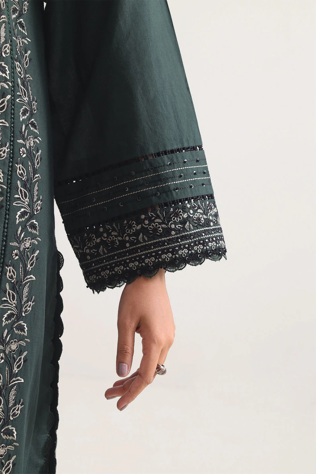 Unstitched Solid+Embroidered Cambric 3 Piece With (Chiffon Dupatta) - Image 4
