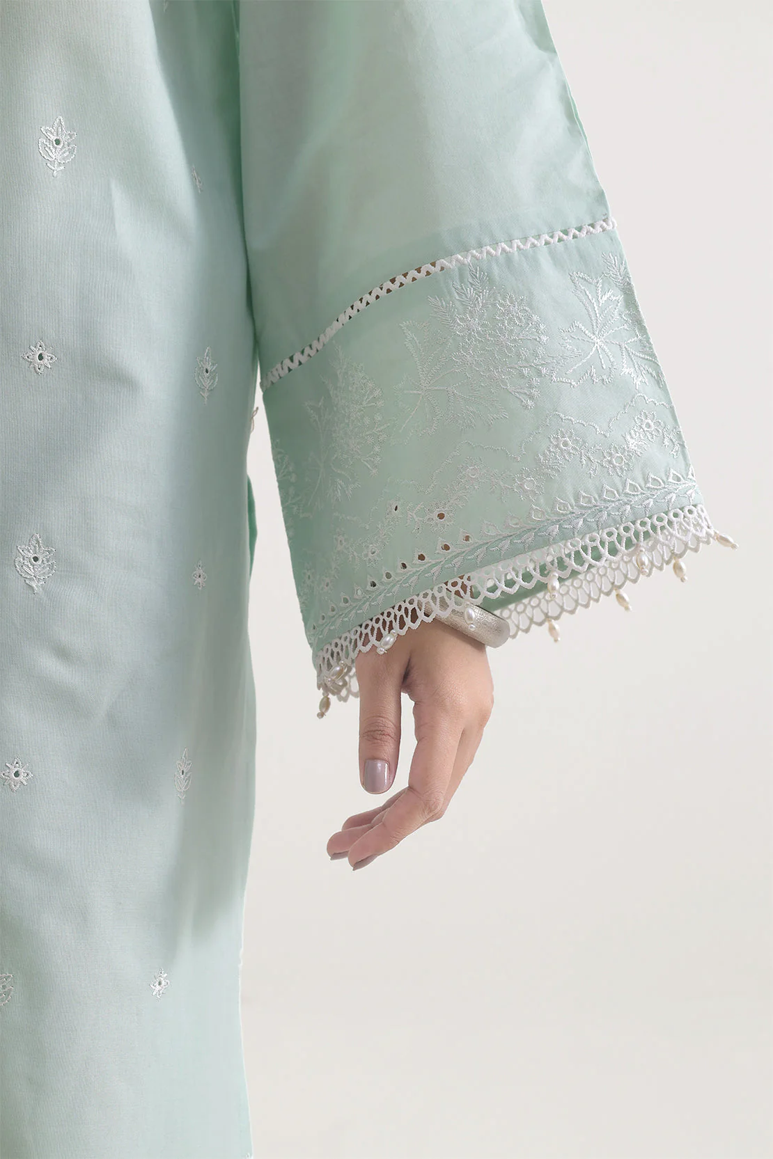 Unstitched Solid+Embroidered Cambric 3 Piece With (Chiffon Dupatta) - Image 4
