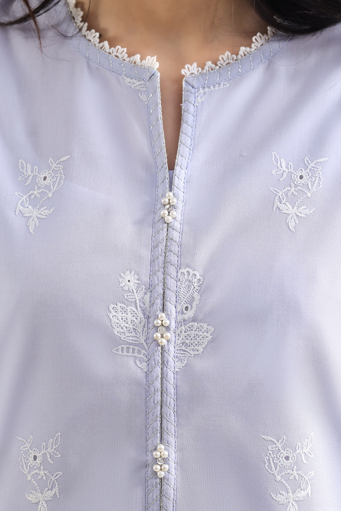 Unstitched Solid Embroidered Cambric 3 Piece - Image 4