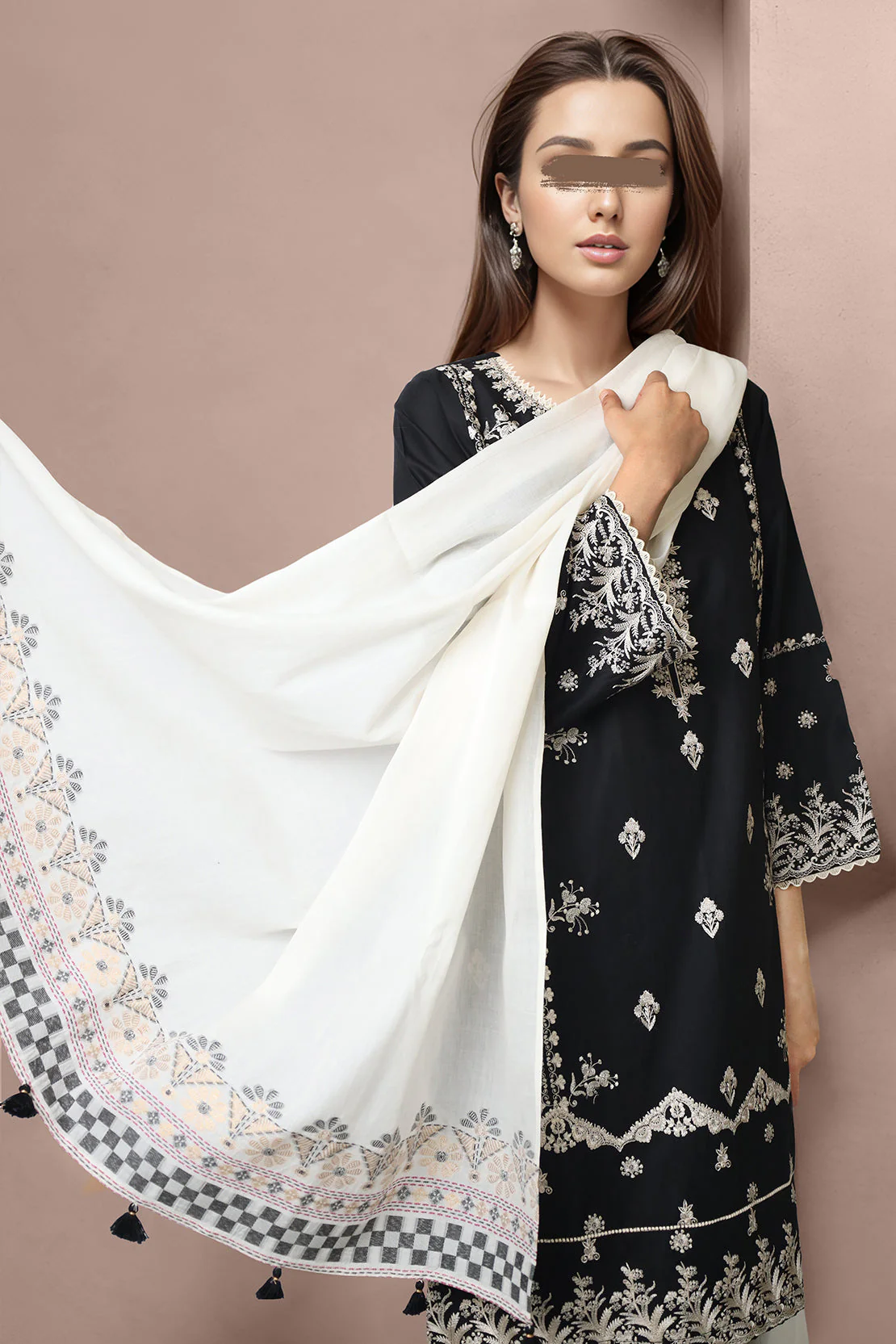 Winter Warm Shawl - Image 3
