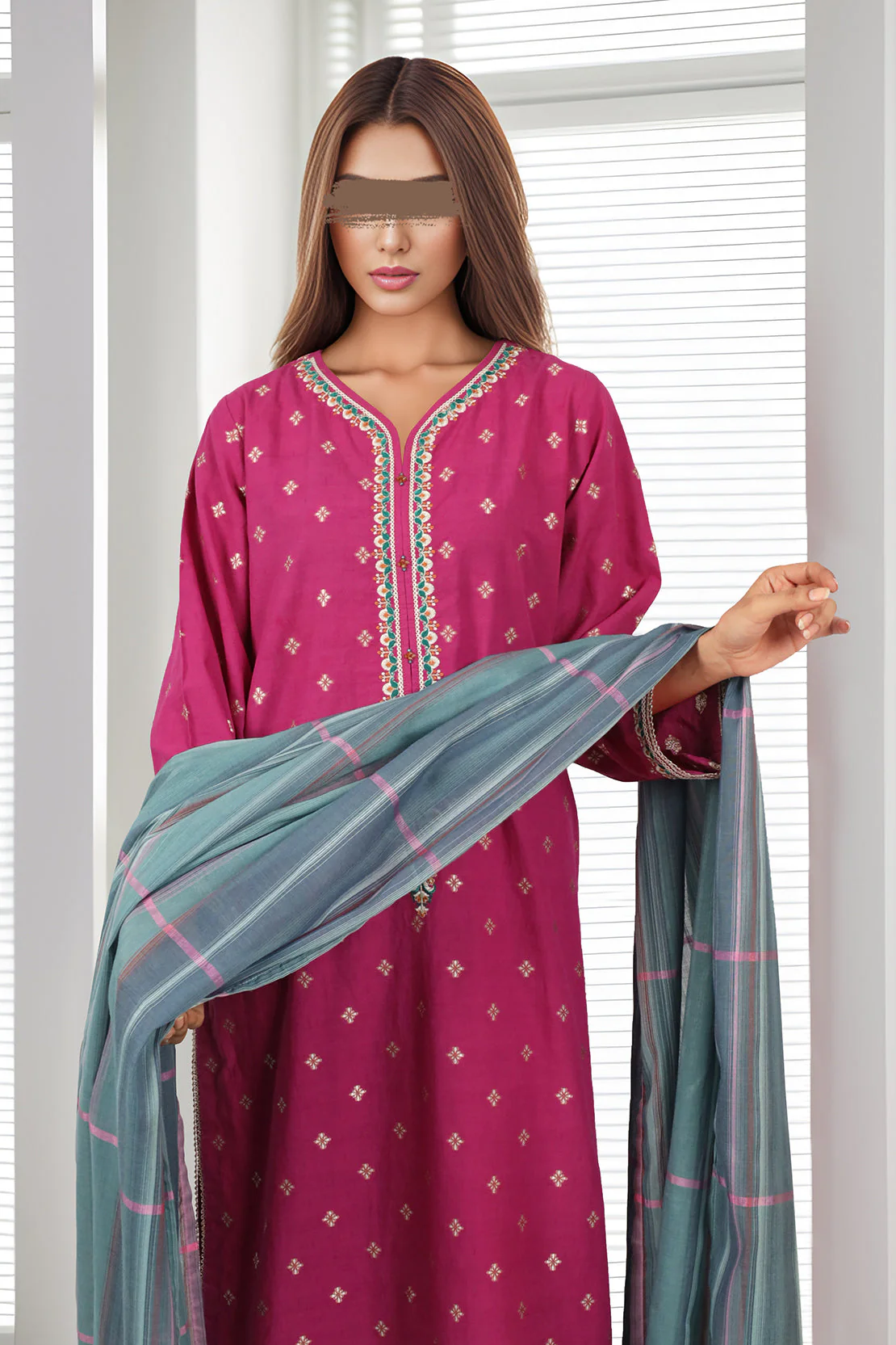 Zari Strip Dupatta - Image 3