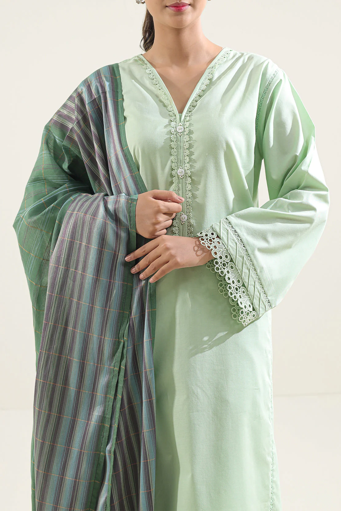 Zari Strip Dupatta - Image 3